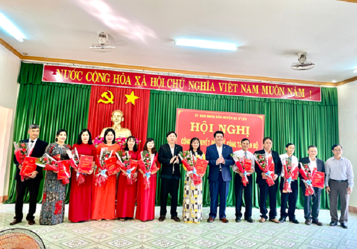 Hội nghị công bố Quyết định về công tác cán bộ